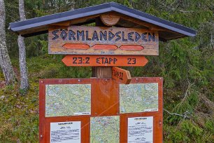Välskyltat Bruksdamms-rundan är en del av etapp 22 på Sörmlandsleden.