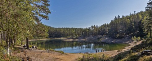 Gröntjärn Området är en del av en märklig isälvsavlagring bildad i samband med inlandsisens avsmältning för ca 8 500 år sedan. På många ställen finns så kallade...