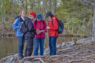 Järgarskogens naturrreservat Här är vi - på udden vid sjön Yngern i Jägarskogen.