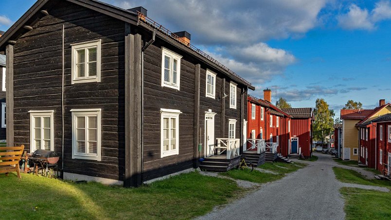 Vilhelmina kyrkstad Längan där vi hade vår övernattningslägenhet (tredje trappan uppifrån).