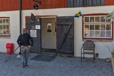 Salnecke slottscafé Salnecke slottcafé är inrymt i en gammal stallbyggnad.