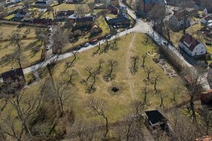 Månsons trädgård Månssons trädgård från tornet på Strängnäs domkyrka